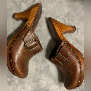 🟤 MIA Brown Leather Wooden Mule Clogs Size 8 (fits more like 7.5)